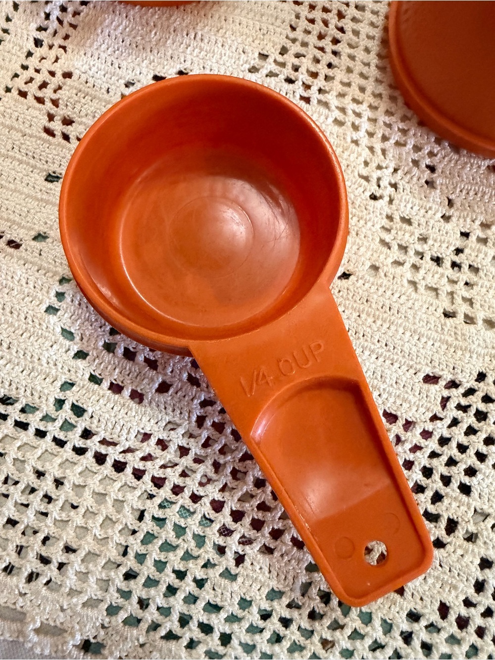 Tupperware Measuring Cups - Picture 4 of 6